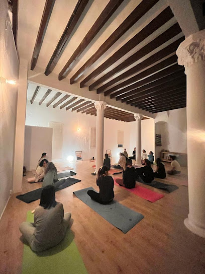 Centro de yoga, Shala Atmanyoga