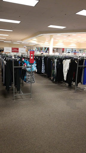 Clothing Store «Burlington Coat Factory», reviews and photos, 900 Commons Dr #414, Dothan, AL 36303, USA