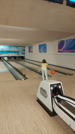 Bowling Alley «Lakeshore Lanes», reviews and photos, 31025 Jefferson Ave, St Clair Shores, MI 48082, USA