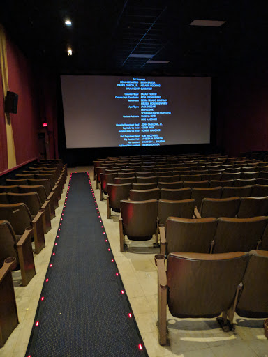Movie Theater «Parkway 8 Cinema», reviews and photos, 6300 N Lockwood Ridge Rd, Sarasota, FL 34243, USA