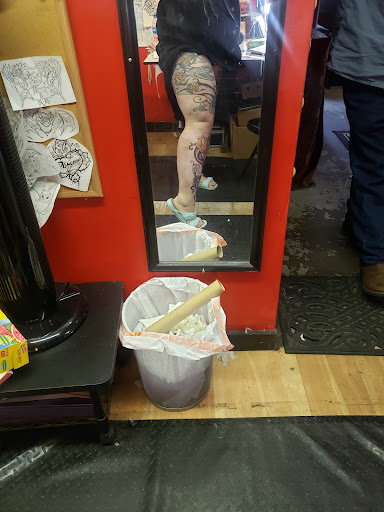 Tattoo Shop «Voodoo Tattoo Studio», reviews and photos, 460 Jefferson Blvd, Big Lake, MN 55309, USA