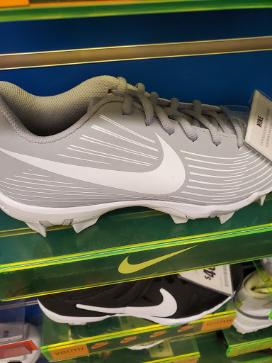 Sporting Goods Store «Big 5 Sporting Goods», reviews and photos, 829 N Oak Park Blvd, Pismo Beach, CA 93449, USA