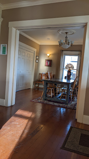 Bed & Breakfast «Prairie House Inn», reviews and photos, 524 E Main St, Molalla, OR 97038, USA