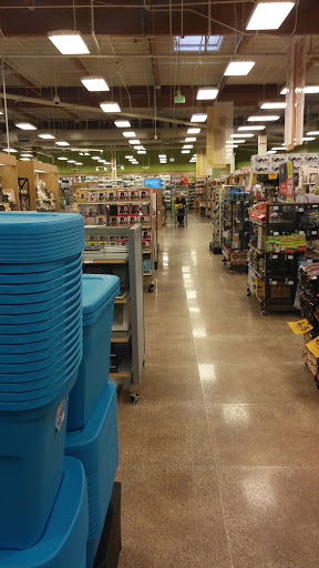 Grocery Store «Fred Meyer», reviews and photos, 14300 1st Avenue South, Burien, WA 98168, USA