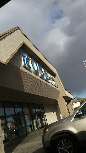 Clothing Store «Ross Dress for Less», reviews and photos, 7201 Warner Ave, Huntington Beach, CA 92647, USA
