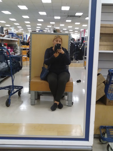 Department Store «Marshalls», reviews and photos, 7316 Alameda St, Huntington Park, CA 90255, USA