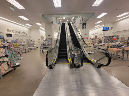 Department Store «Nordstrom Rack Newbury», reviews and photos, 497 Boylston St, Boston, MA 02116, USA