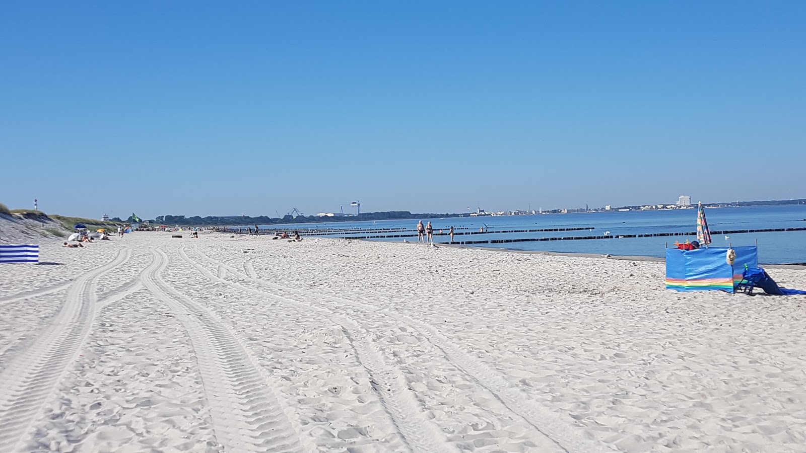 Foto van Markgrafenheide strand met helder zand oppervlakte
