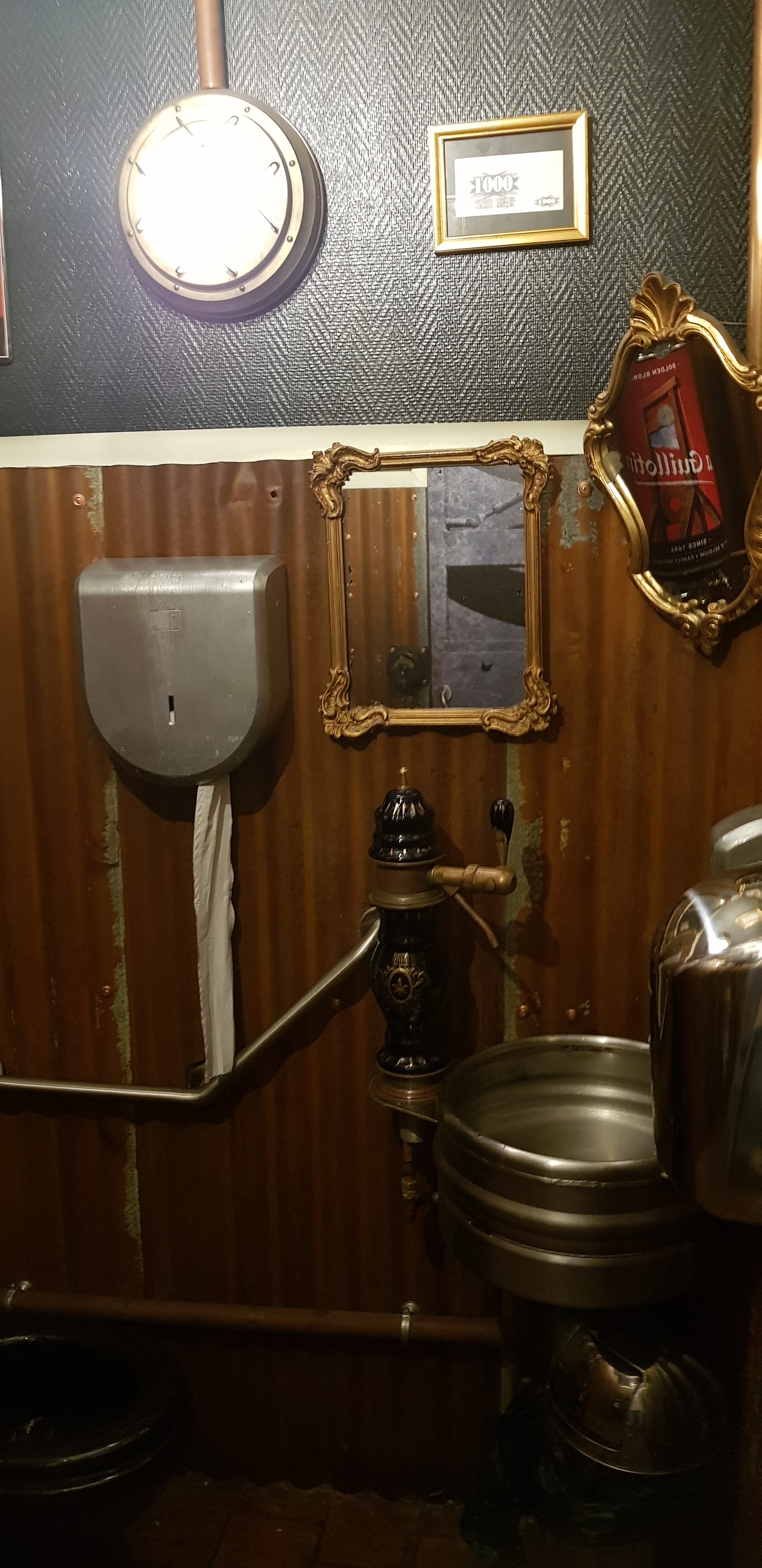 Photo n° 3 de l'avis de R... fait le 22/05/2019 à 09:00