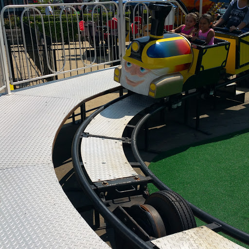 Amusement Center «Haunted Trails Family Amusement Park», reviews and photos, 7759 Harlem Ave, Burbank, IL 60459, USA