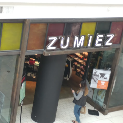 Clothing Store «Zumiez», reviews and photos, 918 Lloyd Center b118, Portland, OR 97232, USA