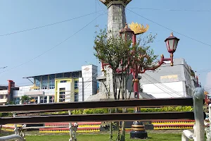 Tugu Juang Bandar Lampung image
