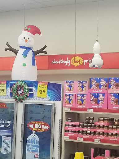 Grocery Store «Save-A-Lot», reviews and photos, 1817 N Walnut St, Hartford City, IN 47348, USA