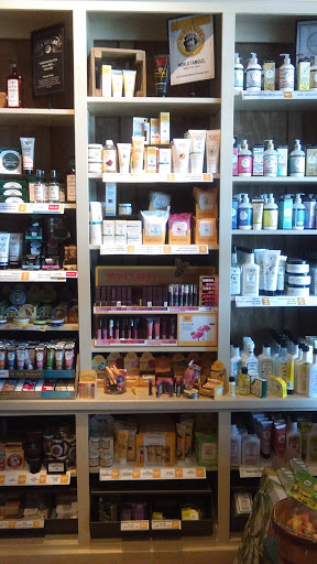 American Restaurant «Cracker Barrel Old Country Store», reviews and photos, 228 Mall Blvd, Bloomsburg, PA 17815, USA