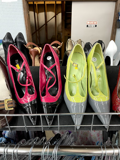 Thrift Store «Goodwill», reviews and photos