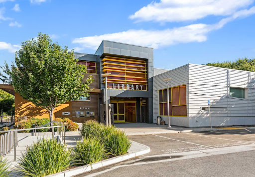 Calabazas Branch Library