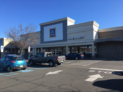 Supermarket «ALDI», reviews and photos, 4 Memorial Dr, Lodi, NJ 07644, USA