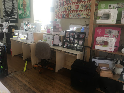 Quilt Shop «Thimbles», reviews and photos, 940 S State St, Lockport, IL 60441, USA