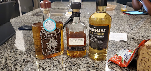 Shopping Mall «Penn Station Shopping Center», reviews and photos, 5600 Silver Hill Rd, District Heights, MD 20747, USA