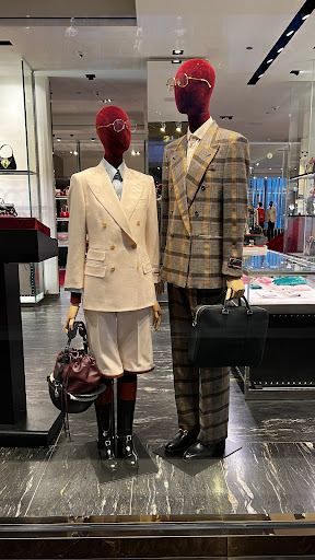 Shopping Mall «900 North Michigan Shops», reviews and photos, 900 N Michigan Ave, Chicago, IL 60611, USA