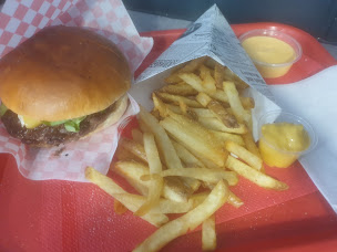 Photo n°6 de La Ripaille Planches & Burgers à Hénin-Beaumont ()