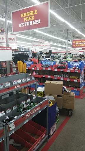 Home Improvement Store «Tractor Supply Co.», reviews and photos, 3000 Van Horn Rd, Trenton, MI 48183, USA