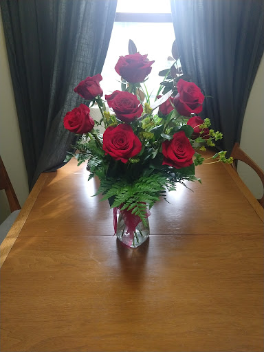 Florist «Cottage Grove Florist», reviews and photos, 8599 W Point Douglas Rd S #100, Cottage Grove, MN 55016, USA