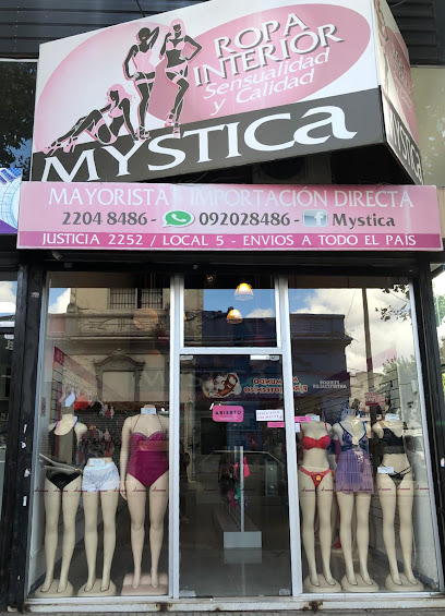 Mystica ropa interor - Uruguay
