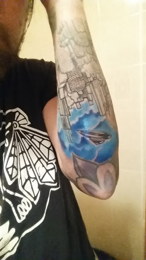 Tattoo Shop «Victims Of Art Tattoo Gallery», reviews and photos, 1827 W Cermak Rd, Chicago, IL 60608, USA