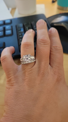 Jewelry Store «The Diamond Gallery», reviews and photos, 304 Illinois 59 #112, Naperville, IL 60540, USA