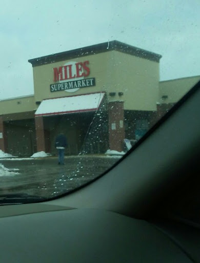 Grocery Store «Miles Supermarket», reviews and photos, 4127 E 131st St, Cleveland, OH 44105, USA