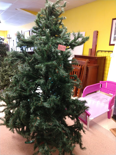 Thrift Store «Salvation Army Thrift Store», reviews and photos, 108 Shane Dr, Glasgow, KY 42141, USA