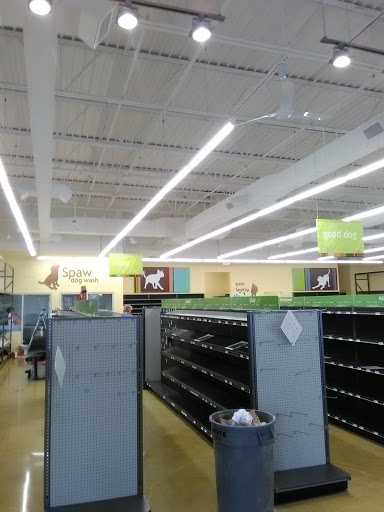 Shopping Mall «Village Of Rochester Hills», reviews and photos, 104 Adams Rd, Rochester, MI 48309, USA