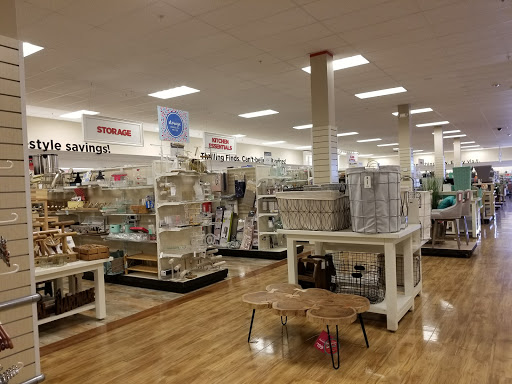 Department Store «HomeGoods», reviews and photos, 5530 Reseda Blvd, Tarzana, CA 91356, USA