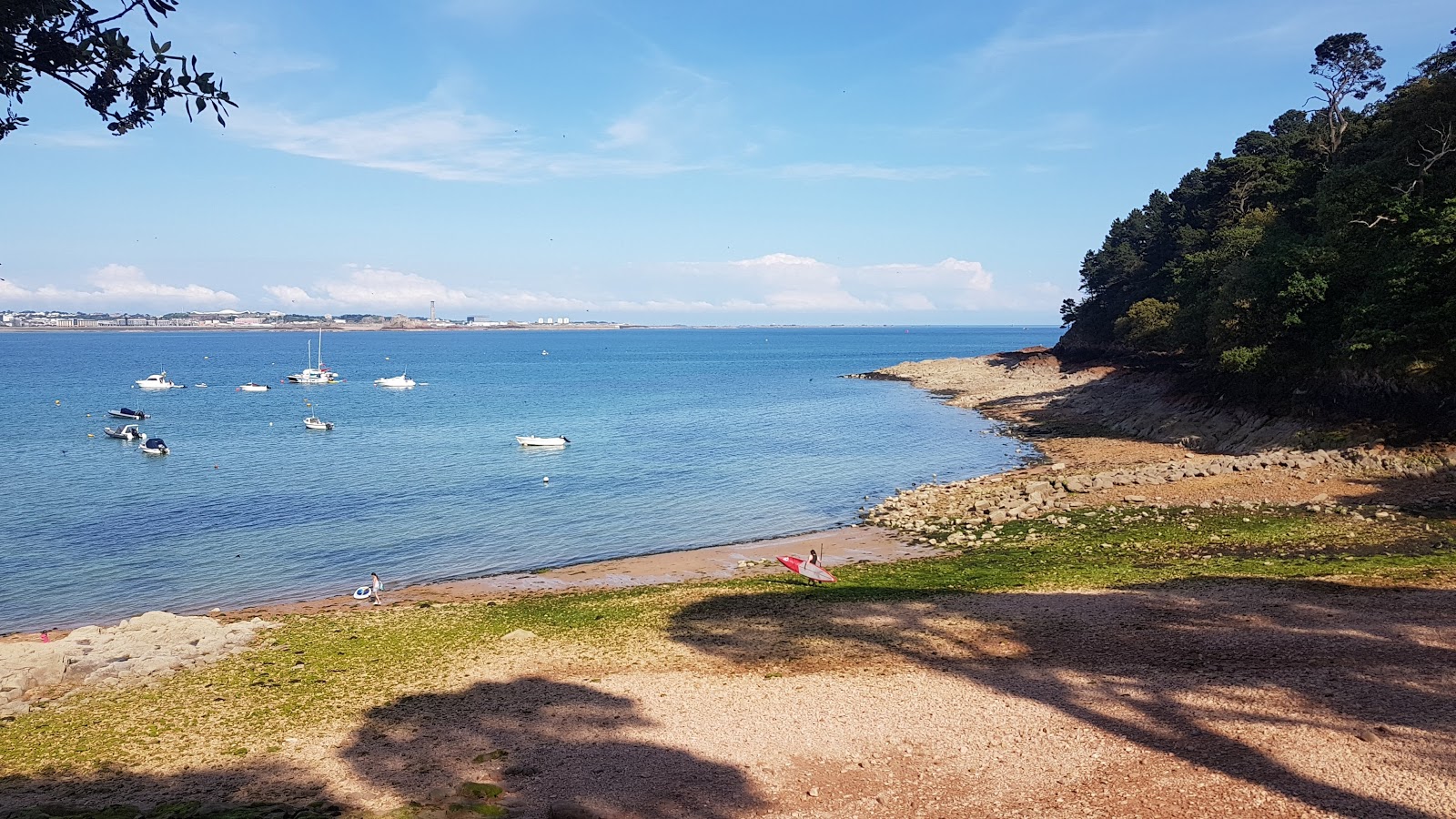 Belcroute Bay'in fotoğrafı çok temiz temizlik seviyesi ile
