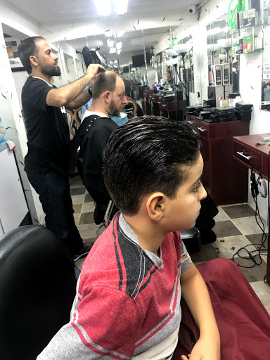 Barber Shop «New York Barber Shop», reviews and photos, 87 N Beverwyck Rd # B, Lake Hiawatha, NJ 07034, USA