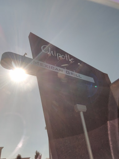 Mexican Restaurant «Chipotle Mexican Grill», reviews and photos, 5097 Dressler Rd NW, Canton, OH 44718, USA