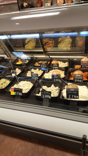 Supermarket «Price Chopper», reviews and photos, 56 Commons Dr, Derby, VT 05829, USA