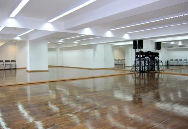 Academia Danças do Mundo - Escola de dança