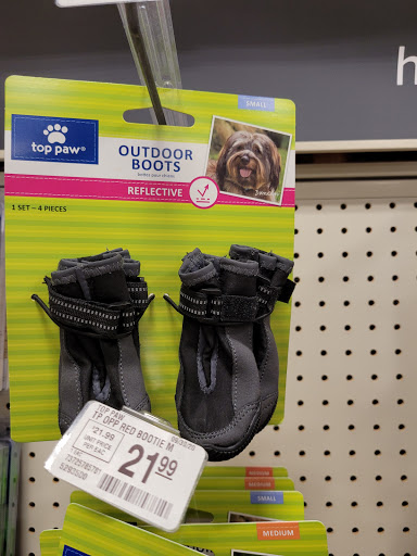 Pet Supply Store «PetSmart», reviews and photos, 1183 Berkshire Blvd, Wyomissing, PA 19610, USA