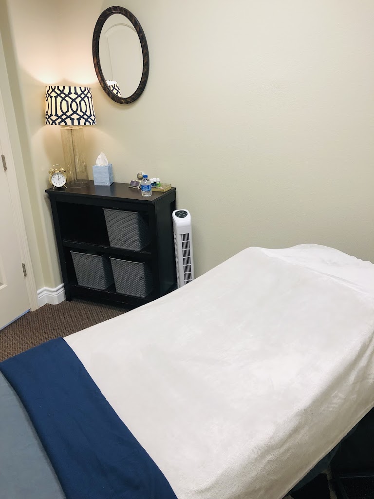 Leslie Cole, LMT @ Cook Chiropractic 76504