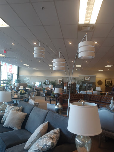 Furniture Store «Value City Furniture», reviews and photos, 200 US-22, Green Brook Township, NJ 08812, USA