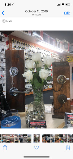 Locksmith «Cerrajero Liberty Locksmith Miami (cerrajeria)», reviews and photos, 10849 SW 40th St, Miami, FL 33165, USA