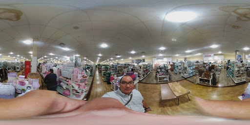 Department Store «HomeGoods», reviews and photos, 22940 Victory Blvd, Woodland Hills, CA 91367, USA