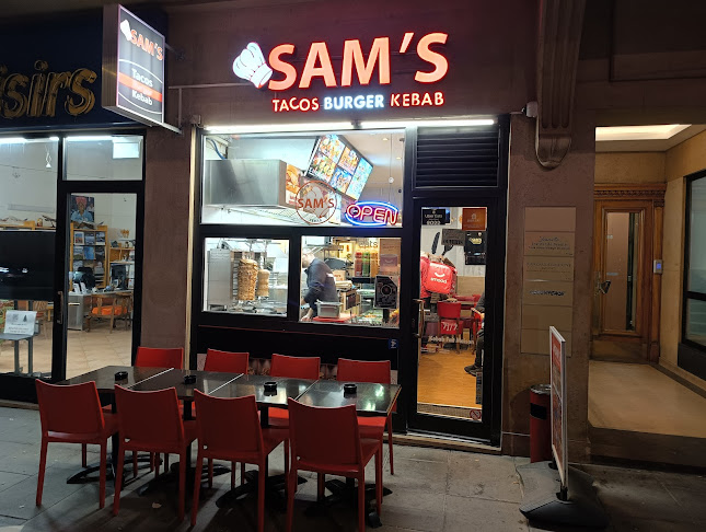 Kommentare und Rezensionen über Sam's Tacos Burger Kebab