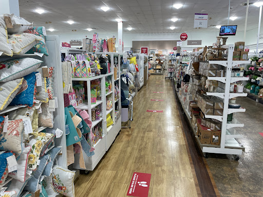 Department Store «HomeGoods», reviews and photos, 558 New York Ave, Lyndhurst, NJ 07071, USA