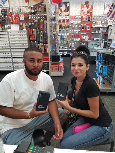 Electronics Store «RadioShack», reviews and photos, 651 S Walnut Ave m, New Braunfels, TX 78130, USA