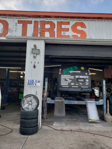 Used Tire Shop «Two Guys Tires and Auto Repair», reviews and photos, 366 N John Young Pkwy, Orlando, FL 32805, USA