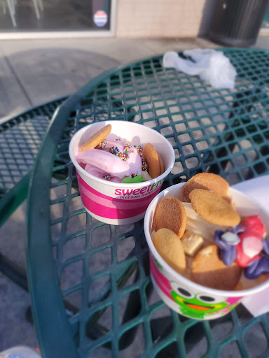 Shopping Mall «Woodmoor Shopping Center», reviews and photos, 10115 Colesville Rd, Silver Spring, MD 20901, USA