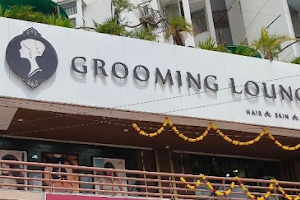 Grooming Lounge image